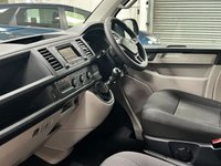 USED 2018 68 VOLKSWAGEN TRANSPORTER SHUTTLE 2.0 T32 TDI SHUTTLE S BMT 5d 101 BHP 