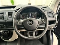 USED 2018 68 VOLKSWAGEN TRANSPORTER SHUTTLE 2.0 T32 TDI SHUTTLE S BMT 5d 101 BHP 