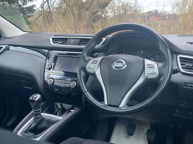 View our NISSAN QASHQAI