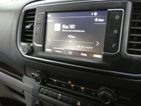 USED 2021 71 VAUXHALL VIVARO LIFE 50kWh Combi Auto LWB 5dr (9 Seat, 7.4kW Charger) 9 SEATS BLUETOOTH CRUISE CONTROL PARKING SENSORS 1 OWNER VAUXHALL WARRANTY