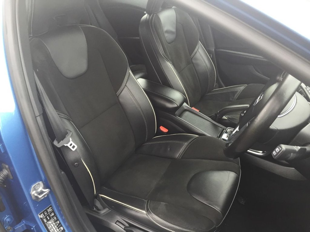 USED 2016 65 VOLVO V40 2.0 D3 R-DESIGN NAV 5d 148 BHP DAB + SAT NAV