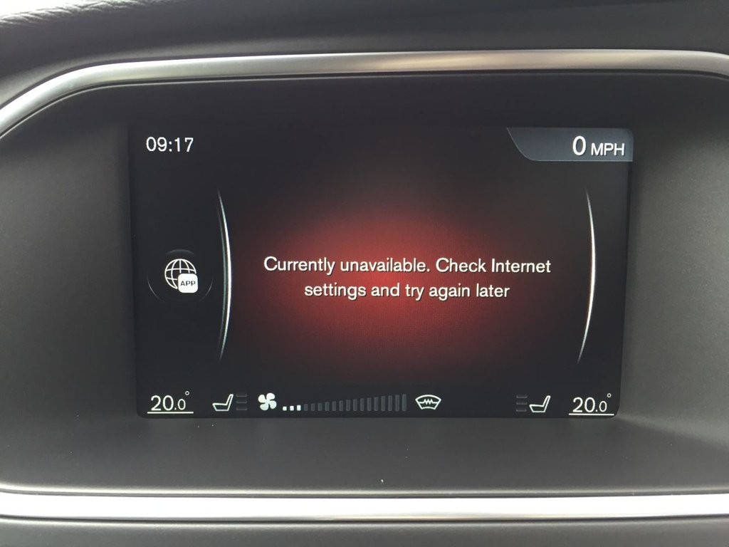 USED 2016 65 VOLVO V40 2.0 D3 R-DESIGN NAV 5d 148 BHP DAB + SAT NAV