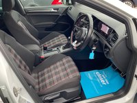USED 2018 18 VOLKSWAGEN GOLF 2.0 GTI TSI DSG 5d 227 BHP 