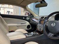 USED 2009 F JAGUAR XK 5.0 XK PORTFOLIO 2d 385 BHP 