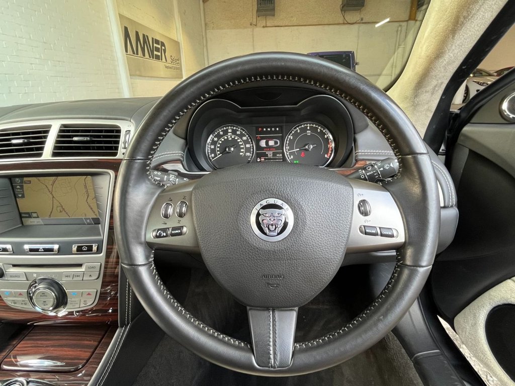 USED 2009 F JAGUAR XK 5.0 XK PORTFOLIO 2d 385 BHP 
