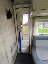 USED 2022 22 AUTO-TRAIL F-LINE F72 F72  LOW LINE AUTOMATIC 170BHP 4 BERTH -END LOUNGE-AUTOMATIC