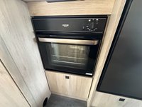 USED 2022 22 AUTO-TRAIL F-LINE F72 F72  LOW LINE AUTOMATIC 170BHP 4 BERTH -END LOUNGE-AUTOMATIC