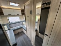 USED 2022 22 AUTO-TRAIL F-LINE F72 F72  LOW LINE AUTOMATIC 170BHP 4 BERTH -END LOUNGE-AUTOMATIC