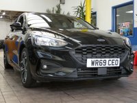 USED 2019 69 FORD FOCUS 1.0 ST-LINE X 5d 125 BHP BIG SPEC SAT NAV HEAD UP DISPLAY REAR VIEW CAMERA PART LEATHER ELECTRIC SEATS HEATED SEATS HEATED STEERING WHEEL CRUISE PARK ASSIST PARKING SENSORS 1 OWNER EXCELLENT SERVICE HISTORY