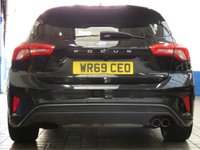 USED 2019 69 FORD FOCUS 1.0 ST-LINE X 5d 125 BHP BIG SPEC SAT NAV HEAD UP DISPLAY REAR VIEW CAMERA PART LEATHER ELECTRIC SEATS HEATED SEATS HEATED STEERING WHEEL CRUISE PARK ASSIST PARKING SENSORS 1 OWNER EXCELLENT SERVICE HISTORY