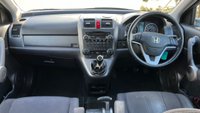 USED 2007 07 HONDA CR-V 2.2 I-CTDI ES 5d 139 BHP Experience the epitome of reliability with the 2007 Honda CR-V 2.2 I-CTDI ES. This metallic silver beauty has gracefully covered 233,000 miles, a testament to Honda's renowned durability.