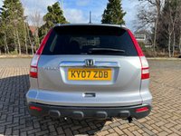 USED 2007 07 HONDA CR-V 2.2 I-CTDI ES 5d 139 BHP Experience the epitome of reliability with the 2007 Honda CR-V 2.2 I-CTDI ES. This metallic silver beauty has gracefully covered 233,000 miles, a testament to Honda's renowned durability.