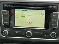 USED 2015 15 VOLKSWAGEN AMAROK 2.0 DC TDI HIGHLINE 4MOTION 180 BHP 