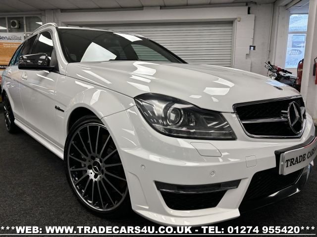 2013 11 Mercedes-Benz C-Class 6.2 C63 AMG 5d 457 BHP