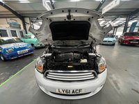 USED 2011 61 MINI COUNTRYMAN 2.0L COOPER D ALL4 5d AUTO 110 BHP Pan Roof, Heated Leather