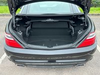 USED 2014 64 MERCEDES-BENZ SLK 2.1 SLK250 CDI BLUEEFFICIENCY AMG SPORT 2d 204 BHP AIR SCARF / HEATED SEATS