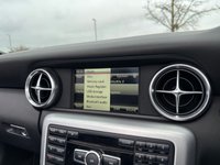 USED 2014 64 MERCEDES-BENZ SLK 2.1 SLK250 CDI BLUEEFFICIENCY AMG SPORT 2d 204 BHP AIR SCARF / HEATED SEATS