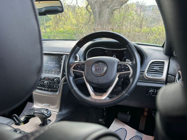 View our JEEP GRAND CHEROKEE