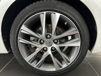USED 2017 17 LEXUS IS 2.5 300H EXECUTIVE EDITION 4d 179 BHP GREAT SPEC WITH GOOD HISTORY.