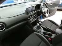 USED 2020 70 HYUNDAI KONA 1.0 PREMIUM 5d 118 BHP STUNNING EXAMPLE SAT NAV REAR CAMERA CRUISE CONTROL PARKING SENSORS 1 OWNER HYUNDAI WARRANTY TILL NOV 2025