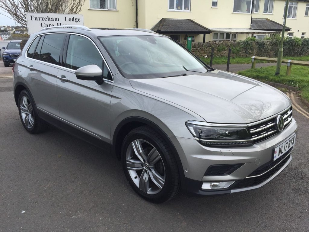 USED 2017 17 VOLKSWAGEN TIGUAN 2.0 SEL TDI BLUEMOTION TECHNOLOGY DSG 5d 148 BHP HEATED SEATS + SAT NAV + DAB