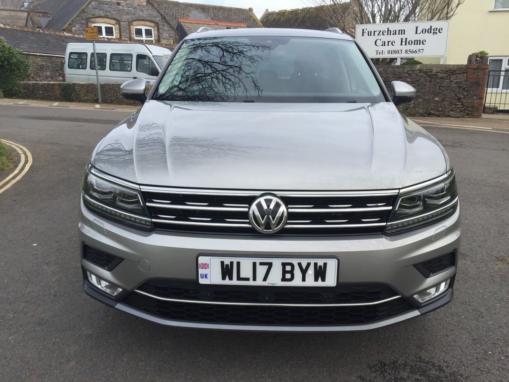 USED 2017 17 VOLKSWAGEN TIGUAN 2.0 SEL TDI BLUEMOTION TECHNOLOGY DSG 5d 148 BHP HEATED SEATS + SAT NAV + DAB
