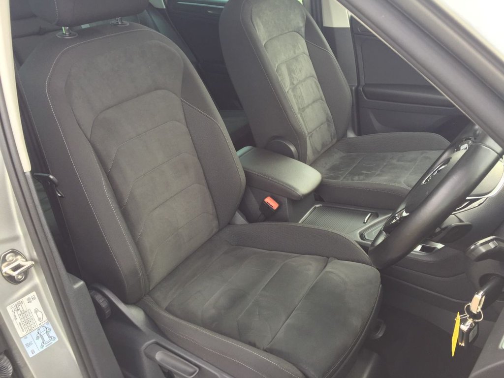 USED 2017 17 VOLKSWAGEN TIGUAN 2.0 SEL TDI BLUEMOTION TECHNOLOGY DSG 5d 148 BHP HEATED SEATS + SAT NAV + DAB