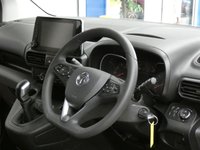 USED 2020 70 VAUXHALL COMBO LIFE 1.5 ENERGY XL S/S 5d 101 BHP 5 SEATS AIR CON CRUISE PARKING SENSORS 1 OWNER SERVICE HISTORY 6 MONTHS GOLD WARRANTY