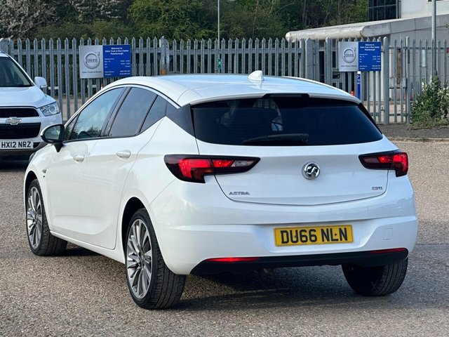 2016 Vauxhall Astra - Photo 4