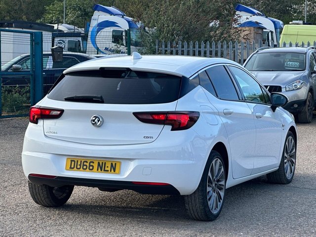 2016 Vauxhall Astra - Photo 6