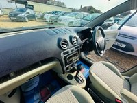 USED 2009 59 FORD FUSION 1.6 TITANIUM AUTOMATIC 5d 100 BHP Low Mileage 5 door  Petrol Automatic with Great history