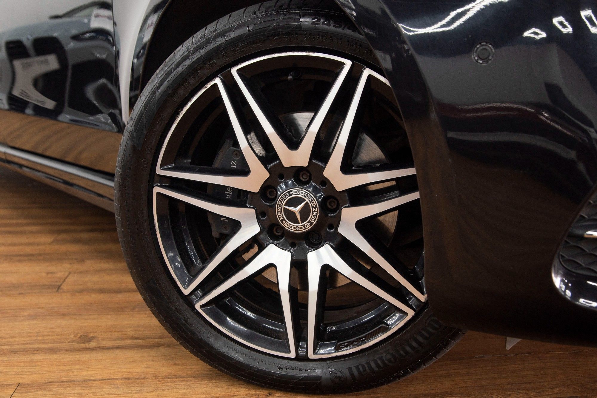 USED 2019 19 MERCEDES-BENZ V-CLASS 2.1 V 250 D AMG LINE XL 