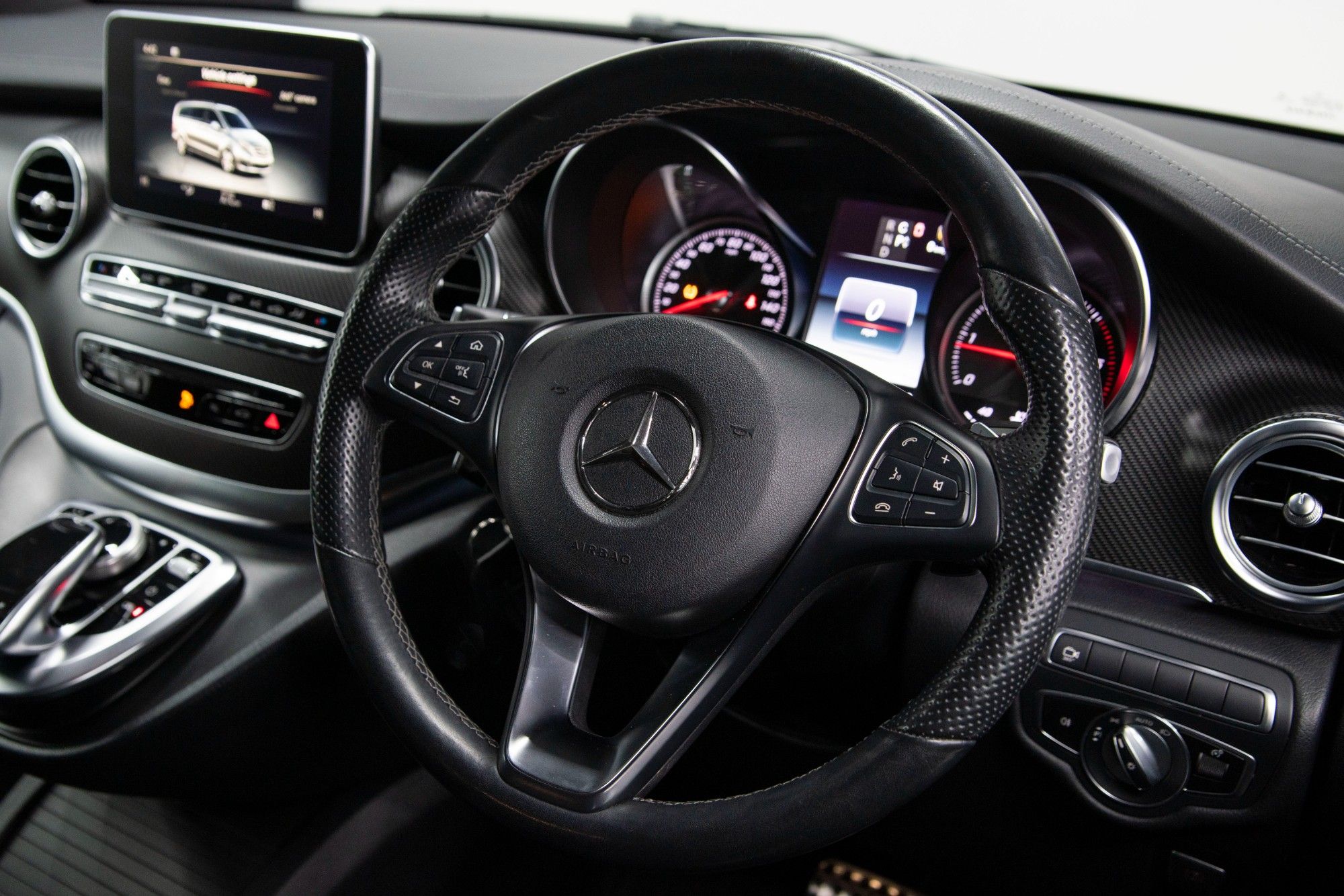 USED 2019 19 MERCEDES-BENZ V-CLASS 2.1 V 250 D AMG LINE XL 