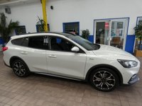 USED 2019 69 FORD FOCUS ACTIVE 1.0 X 5d 124 BHP STUNNING EXAMPLE BIG SPEC SAT NAV SUNROOF HEAD UP DISPLAY BLIND SPOT ASSIST PART LEATHER HEATED SEATS 2 OWNERS SERVICE HISTORY