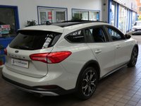 USED 2019 69 FORD FOCUS ACTIVE 1.0 X 5d 124 BHP STUNNING EXAMPLE BIG SPEC SAT NAV SUNROOF HEAD UP DISPLAY BLIND SPOT ASSIST PART LEATHER HEATED SEATS 2 OWNERS SERVICE HISTORY