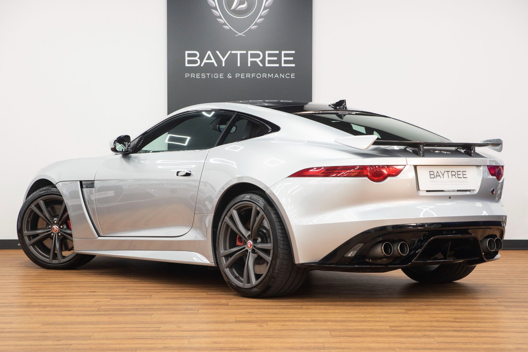 USED 2016 66 JAGUAR F-TYPE 5.0 V8 SVR 