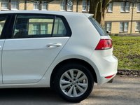 USED 2014 64 VOLKSWAGEN GOLF 1.6 SE TDI BLUEMOTION TECHNOLOGY 5d 103 BHP 