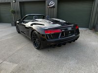 USED 2016 66 AUDI R8 5.2 SPYDER V10 QUATTRO 2d 533 BHP 
