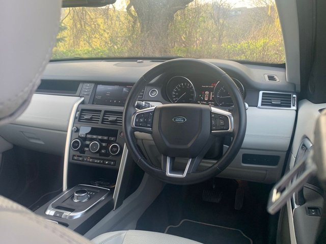 View our LAND ROVER DISCOVERY SPORT