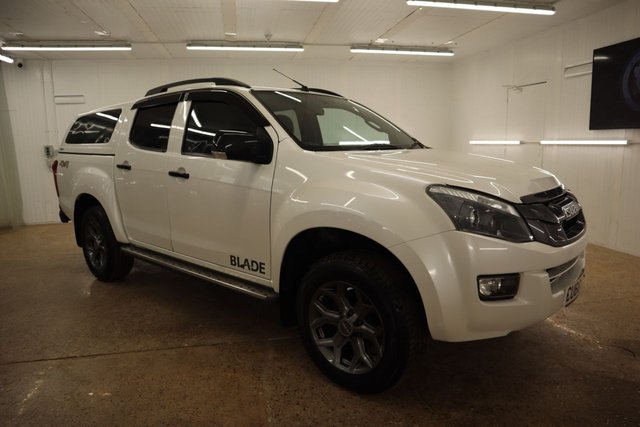 2016 66 Isuzu D-Max 2.5 TD BLADE DCB 164 BHP