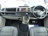 USED 2017 66 VOLKSWAGEN TRANSPORTER 2.0 T30 TDI KOMBI HIGHLINE BMT 201 BHP www.suffolkcarcentre.co.uk - Located at Reydon