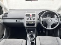 USED 2009 59 VOLKSWAGEN TOURAN 1.9 S TDI 5d 103 BHP www.suffolkcarcentre.co.uk - Located at Lowestoft