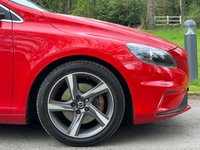 USED 2016 16 VOLVO V40 2.0 D2 R-DESIGN LUX NAV 5d 118 BHP 