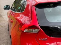 USED 2016 16 VOLVO V40 2.0 D2 R-DESIGN LUX NAV 5d 118 BHP 