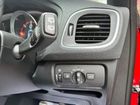 USED 2016 16 VOLVO V40 2.0 D2 R-DESIGN LUX NAV 5d 118 BHP 
