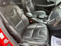 USED 2016 16 VOLVO V40 2.0 D2 R-DESIGN LUX NAV 5d 118 BHP 