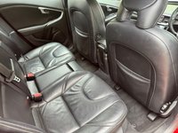 USED 2016 16 VOLVO V40 2.0 D2 R-DESIGN LUX NAV 5d 118 BHP 