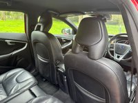 USED 2016 16 VOLVO V40 2.0 D2 R-DESIGN LUX NAV 5d 118 BHP 