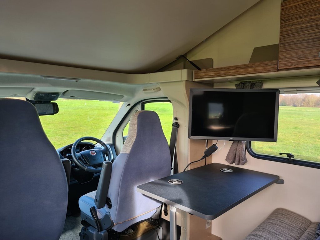 USED 2020 70 FIAT SWIFT Spirit 494 Concept 4 Berth FINANCE AVAILABLE