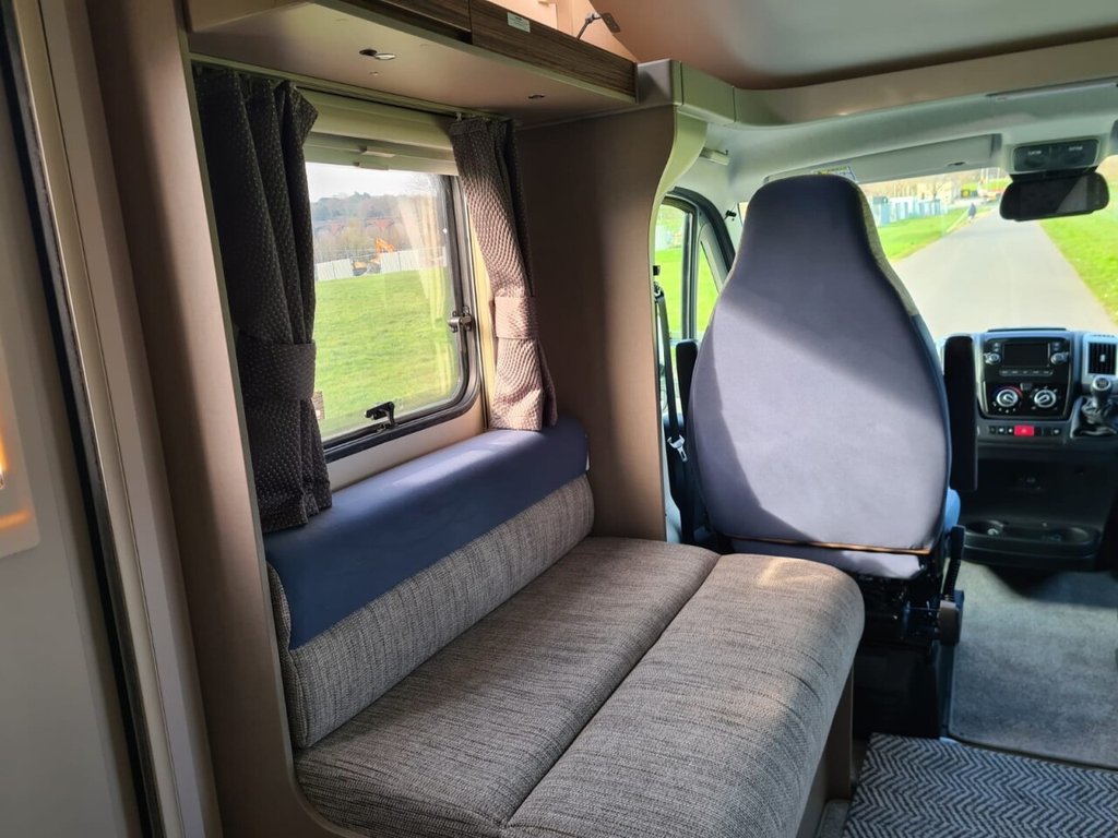 USED 2020 70 FIAT SWIFT Spirit 494 Concept 4 Berth FINANCE AVAILABLE